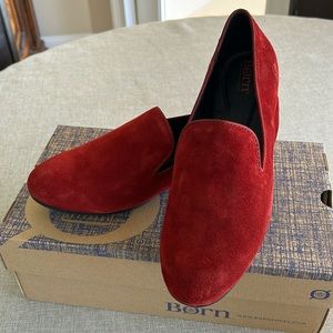 NIB Born Belina Red (Opera) Suede Loafer Flats Slip On Shoes; Red Suede Size: 9M